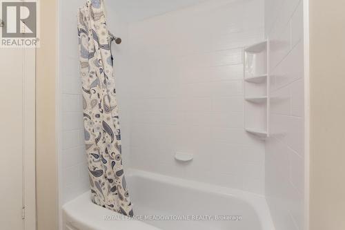 40 - 59 Maple Avenue, Halton Hills, ON - Indoor Photo Showing Bathroom