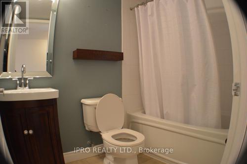 714 - 4090 Living Arts Drive, Mississauga, ON - Indoor Photo Showing Bathroom