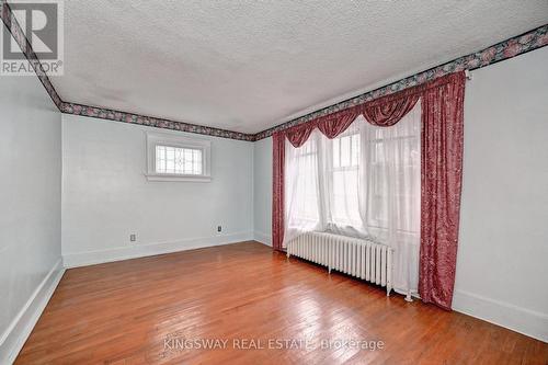 362 Duke Street W, Kitchener, ON - Indoor Photo Showing Other Room