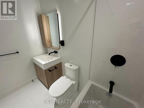 1503 - 127 Broadway Avenue, Toronto, ON - Indoor Photo Showing Bathroom