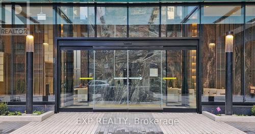 1503 - 127 Broadway Avenue, Toronto, ON - Outdoor