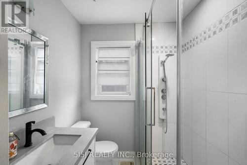 18947 Mccowan Road, East Gwillimbury, ON - Indoor Photo Showing Bathroom