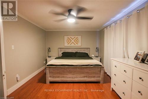 179 Paling Avenue, Hamilton, ON - Indoor Photo Showing Bedroom