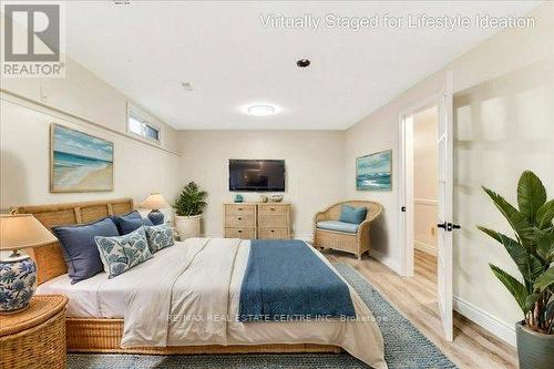 353 Grand Ridge Drive, Cambridge, ON - Indoor Photo Showing Bedroom