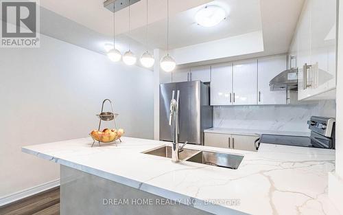 12 - 55 Cedarcroft Boulevard, Toronto, ON - Indoor Photo Showing Kitchen With Double Sink With Upgraded Kitchen