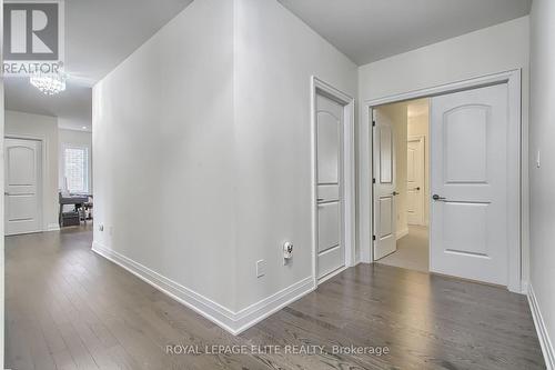 106 Silk Twist Drive, East Gwillimbury, ON - Indoor Photo Showing Other Room