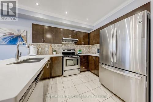 112 Catalpa Crescent, Vaughan, ON - Indoor Photo Showing Kitchen With Stainless Steel Kitchen With Double Sink