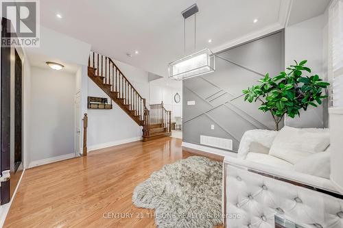 112 Catalpa Crescent, Vaughan, ON - Indoor