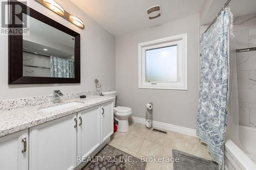 971 Thimbleberry Circle, Oshawa, ON - Indoor Photo Showing Bathroom