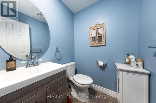 971 Thimbleberry Circle, Oshawa, ON - Indoor Photo Showing Bathroom