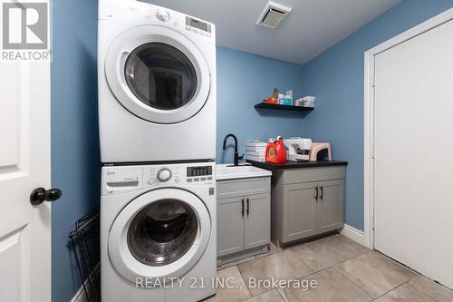 971 Thimbleberry Circle, Oshawa, ON - Indoor Photo Showing Laundry Room