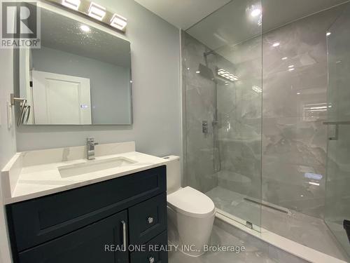 1186 Shadeland Drive, Mississauga, ON - Indoor Photo Showing Bathroom