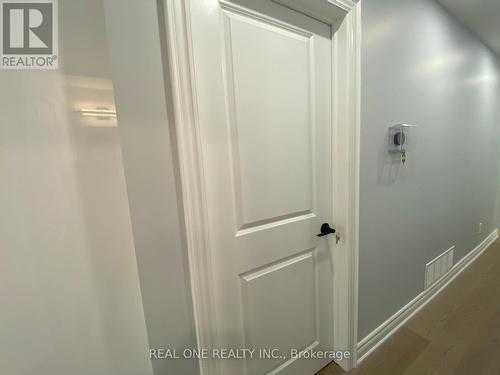 1186 Shadeland Drive, Mississauga, ON - Indoor Photo Showing Other Room