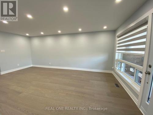 1186 Shadeland Drive, Mississauga, ON - Indoor Photo Showing Other Room