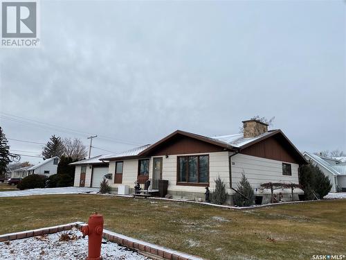 726 Main Street, Eston, SK - Outdoor