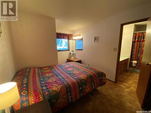 726 Main Street, Eston, SK - Indoor Photo Showing Bedroom