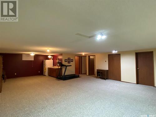 726 Main Street, Eston, SK - Indoor Photo Showing Other Room