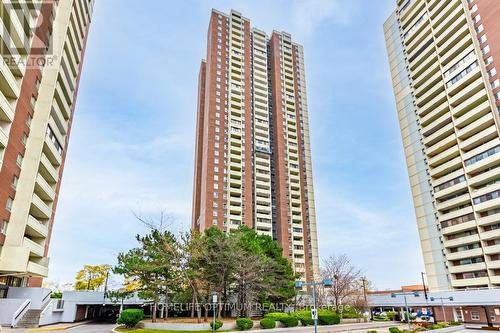 3603 - 3 Massey Square, Toronto, ON - Outdoor With Balcony With Facade