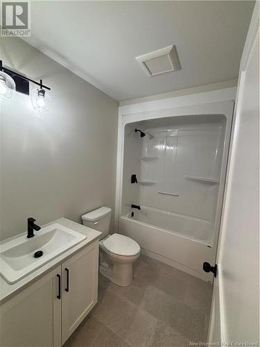 208 Cadieux Street, Moncton, NB - Indoor Photo Showing Bathroom