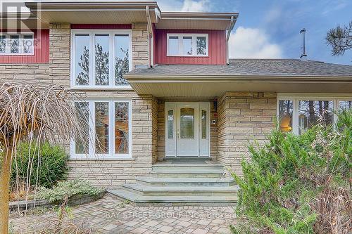 8 Bristol Sands Crescent, Uxbridge, ON - Outdoor With Facade