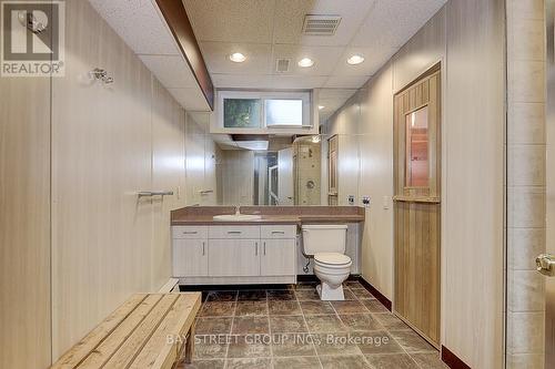 8 Bristol Sands Crescent, Uxbridge, ON - Indoor Photo Showing Bathroom