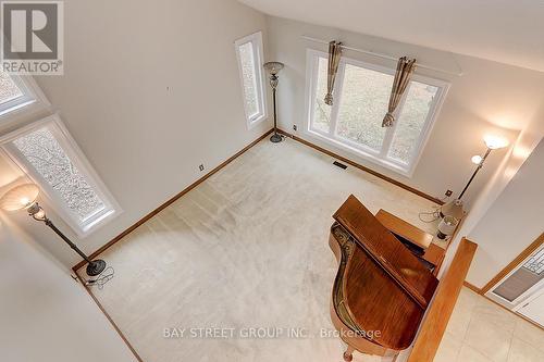 8 Bristol Sands Crescent, Uxbridge, ON - Indoor Photo Showing Other Room