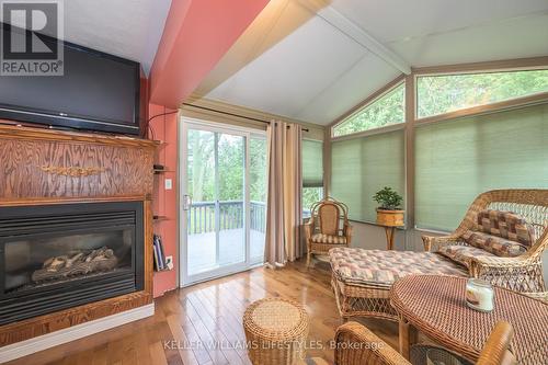 217 Centennial Avenue, St. Thomas, ON - Indoor Photo Showing Living Room With Fireplace