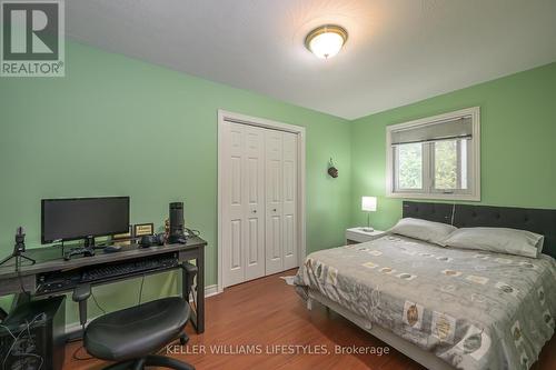 217 Centennial Avenue, St. Thomas, ON - Indoor Photo Showing Bedroom