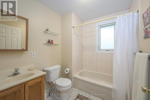 217 Centennial Avenue, St. Thomas, ON - Indoor Photo Showing Bathroom