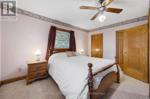 78 Canboro Road, Pelham (662 - Fonthill), ON - Indoor Photo Showing Bedroom