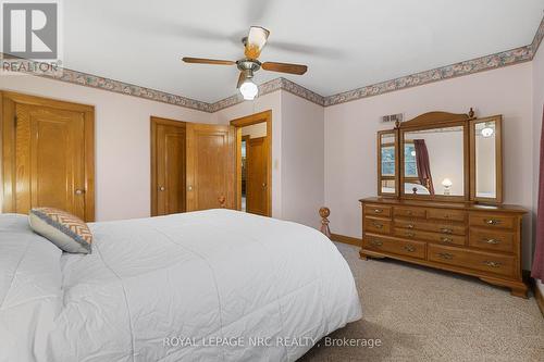 78 Canboro Road, Pelham (662 - Fonthill), ON - Indoor Photo Showing Bedroom