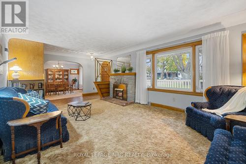 78 Canboro Road, Pelham (662 - Fonthill), ON - Indoor Photo Showing Other Room With Fireplace