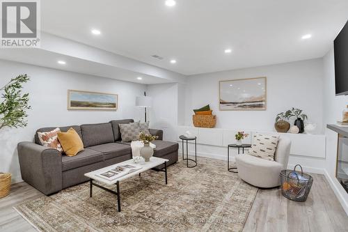 297 Bain Avenue, Toronto, ON - Indoor Photo Showing Living Room