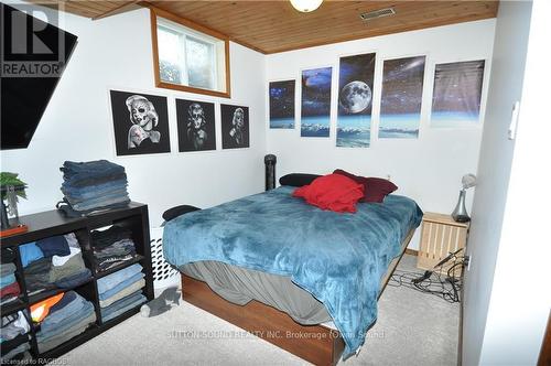 2675 9Th Avenue E, Owen Sound, ON - Indoor Photo Showing Bedroom