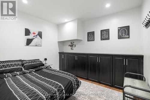 104 - 77 Linwell Road, St. Catharines (443 - Lakeport), ON - Indoor Photo Showing Bedroom