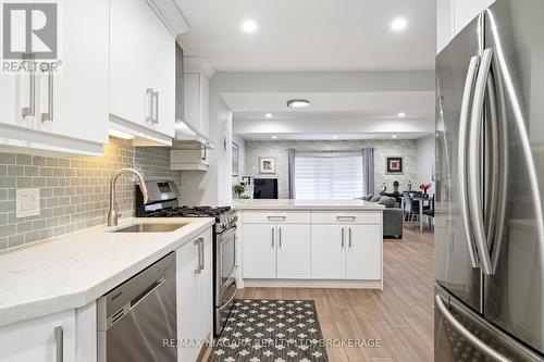 104 - 77 Linwell Road, St. Catharines (443 - Lakeport), ON - Indoor Photo Showing Kitchen With Stainless Steel Kitchen With Upgraded Kitchen