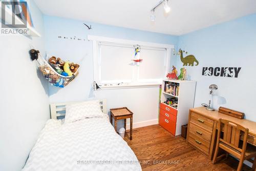 56 Longfellow Avenue, St. Catharines (452 - Haig), ON - Indoor Photo Showing Bedroom