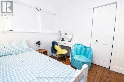 56 Longfellow Avenue, St. Catharines (452 - Haig), ON - Indoor Photo Showing Bedroom