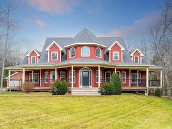 131 Whitney Maurice Drive  Enfield, NS B2T 1A8