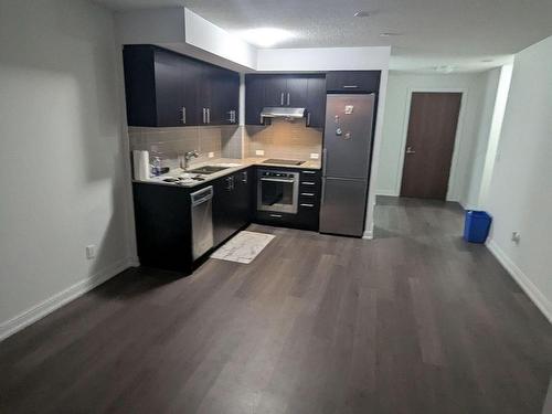 2006-255 Village Green Sq, Toronto, ON - Indoor Photo Showing Kitchen