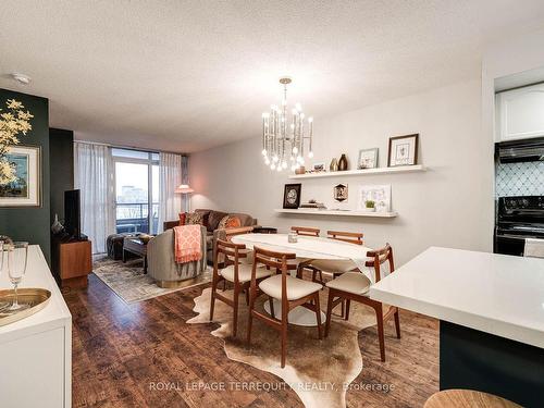 524-5233 Dundas St W, Toronto, ON - Indoor Photo Showing Dining Room