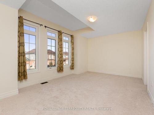 4516 Eclipse Way, Niagara Falls, ON - Indoor Photo Showing Other Room