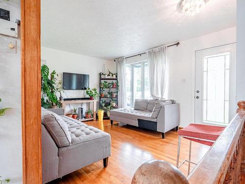 Salon - 244 Rue Lachapelle, Sherbrooke (Fleurimont), QC - Indoor Photo Showing Living Room