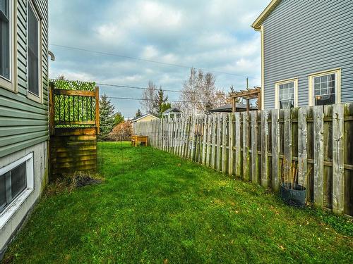 Backyard - 402 Rue Des Colibris, Ange-Gardien, QC - Outdoor