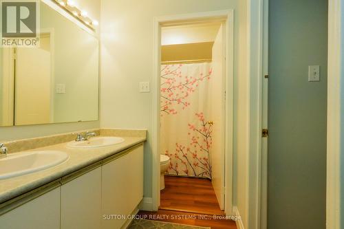 255 - 60 Barondale Drive, Mississauga, ON - Indoor Photo Showing Bathroom