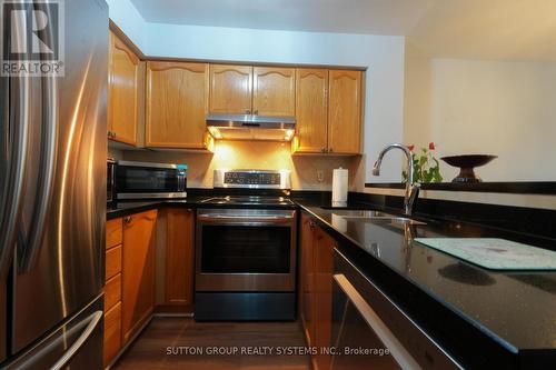 255 - 60 Barondale Drive, Mississauga, ON - Indoor Photo Showing Kitchen With Stainless Steel Kitchen