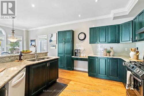 10 Sawyer Avenue, Whitby (Brooklin), ON - Indoor Photo Showing Kitchen With Double Sink With Upgraded Kitchen