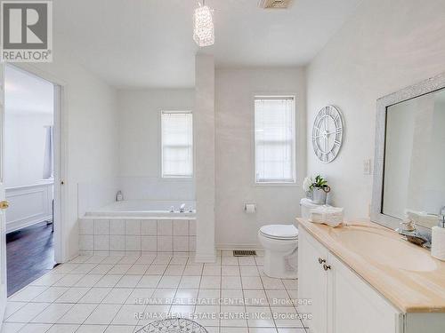 1306 Sandpiper Road, Oakville, ON - Indoor Photo Showing Bathroom