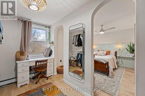 2668 Westshore Crescent, Severn, ON - Indoor Photo Showing Bedroom