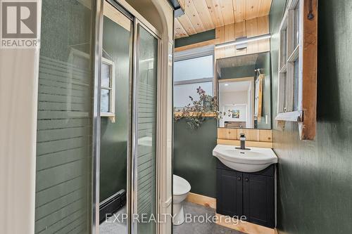 2668 Westshore Crescent, Severn, ON - Indoor Photo Showing Bathroom